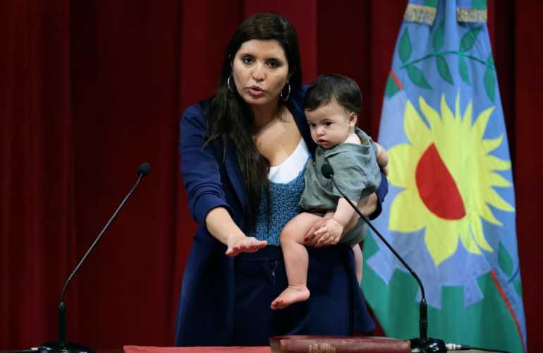 DANIELA VILAR ASUMIÓ COMO MINISTRA DE AMBIENTE DE LA PROVINCIA